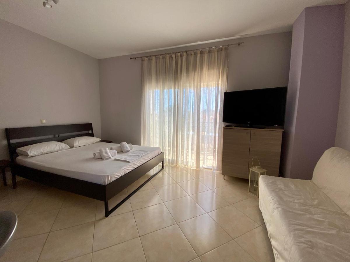 Nikludin Suites & Studios 라가나스 외부 사진