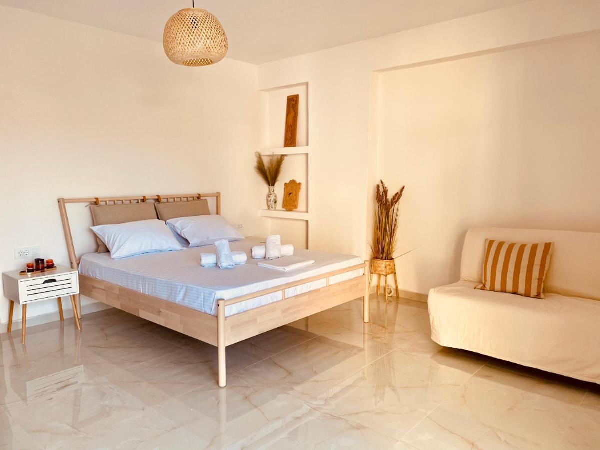 Nikludin Suites & Studios 라가나스 외부 사진