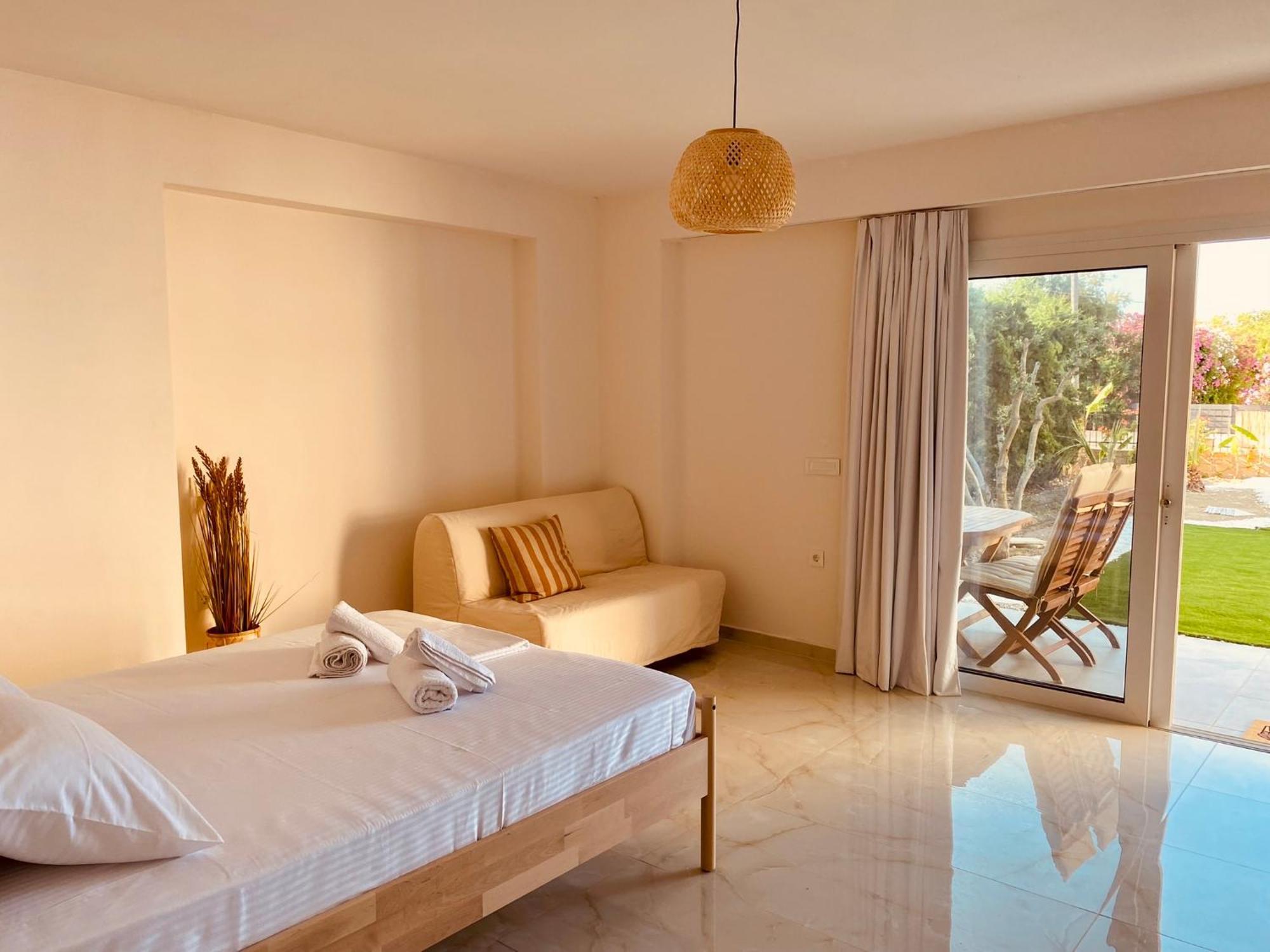 Nikludin Suites & Studios 라가나스 외부 사진