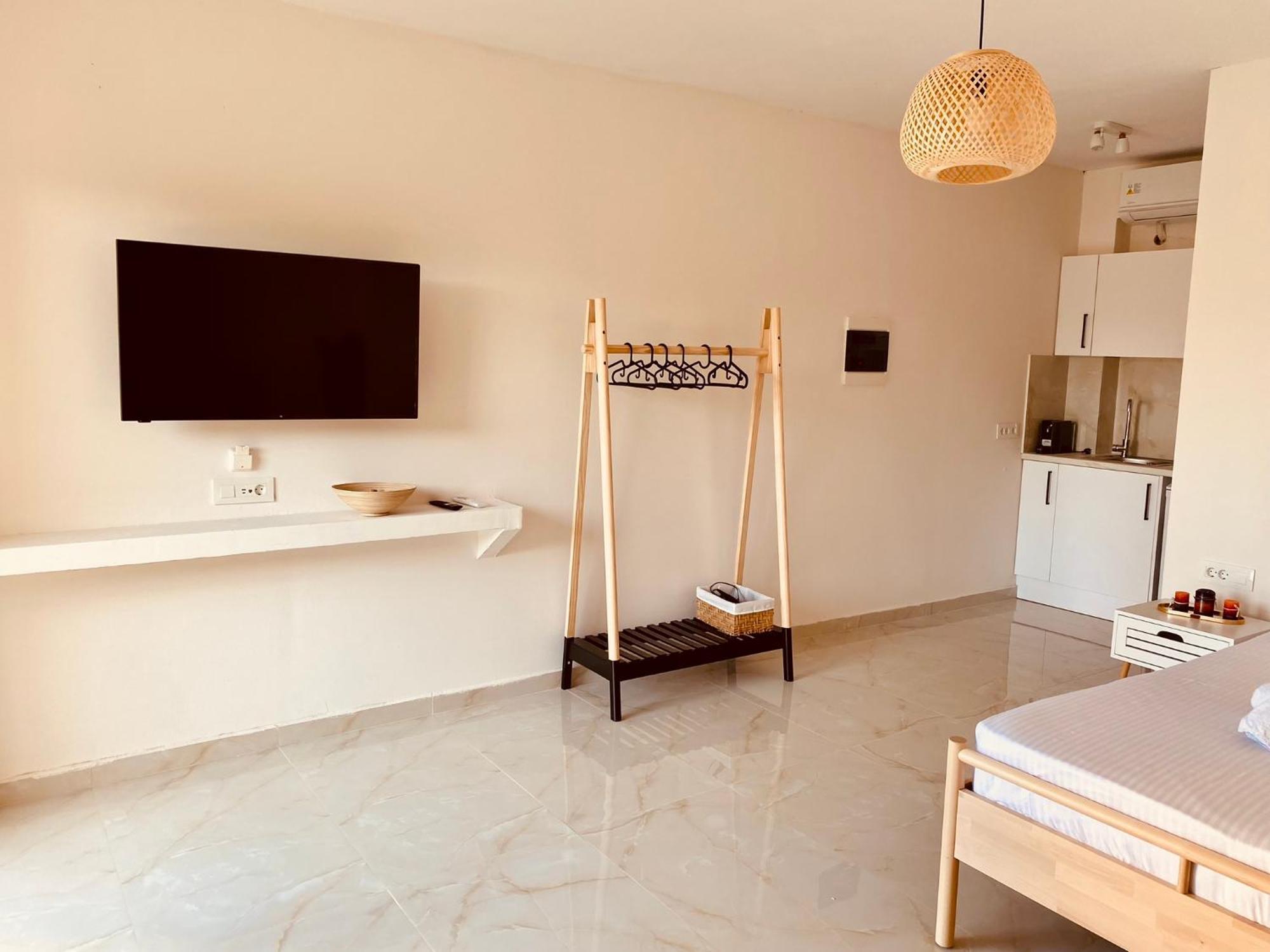 Nikludin Suites & Studios 라가나스 외부 사진