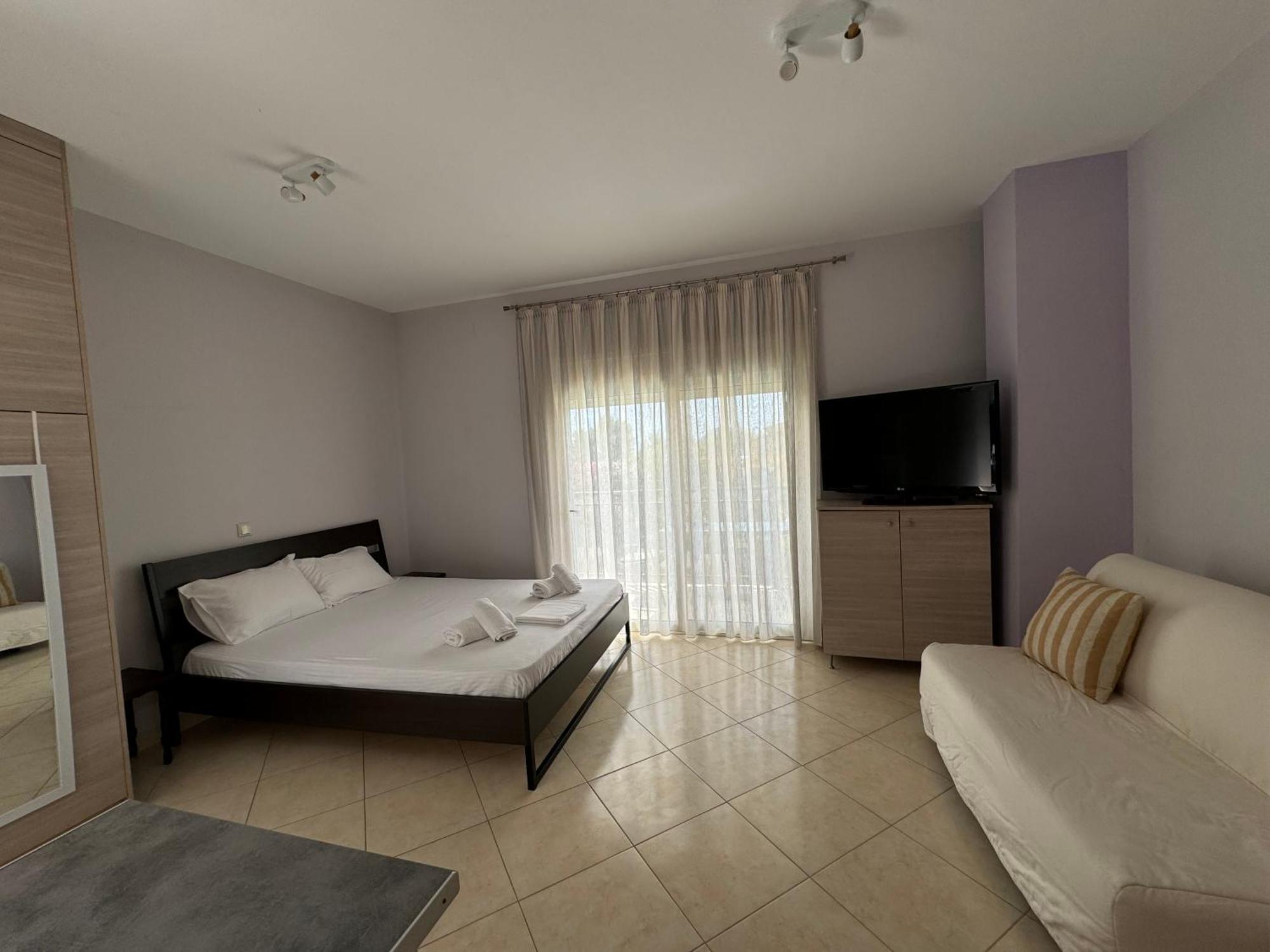 Nikludin Suites & Studios 라가나스 외부 사진