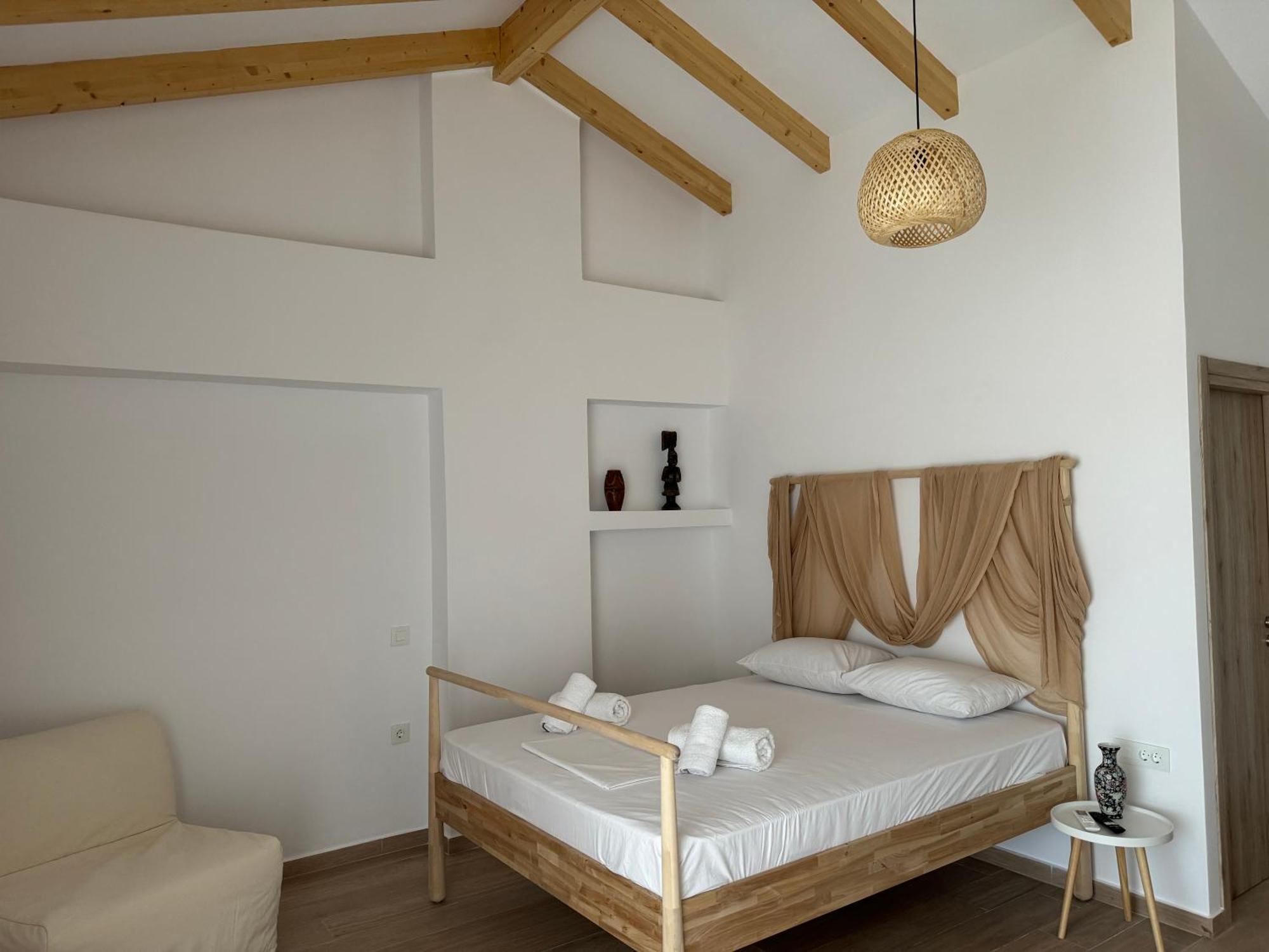 Nikludin Suites & Studios 라가나스 외부 사진